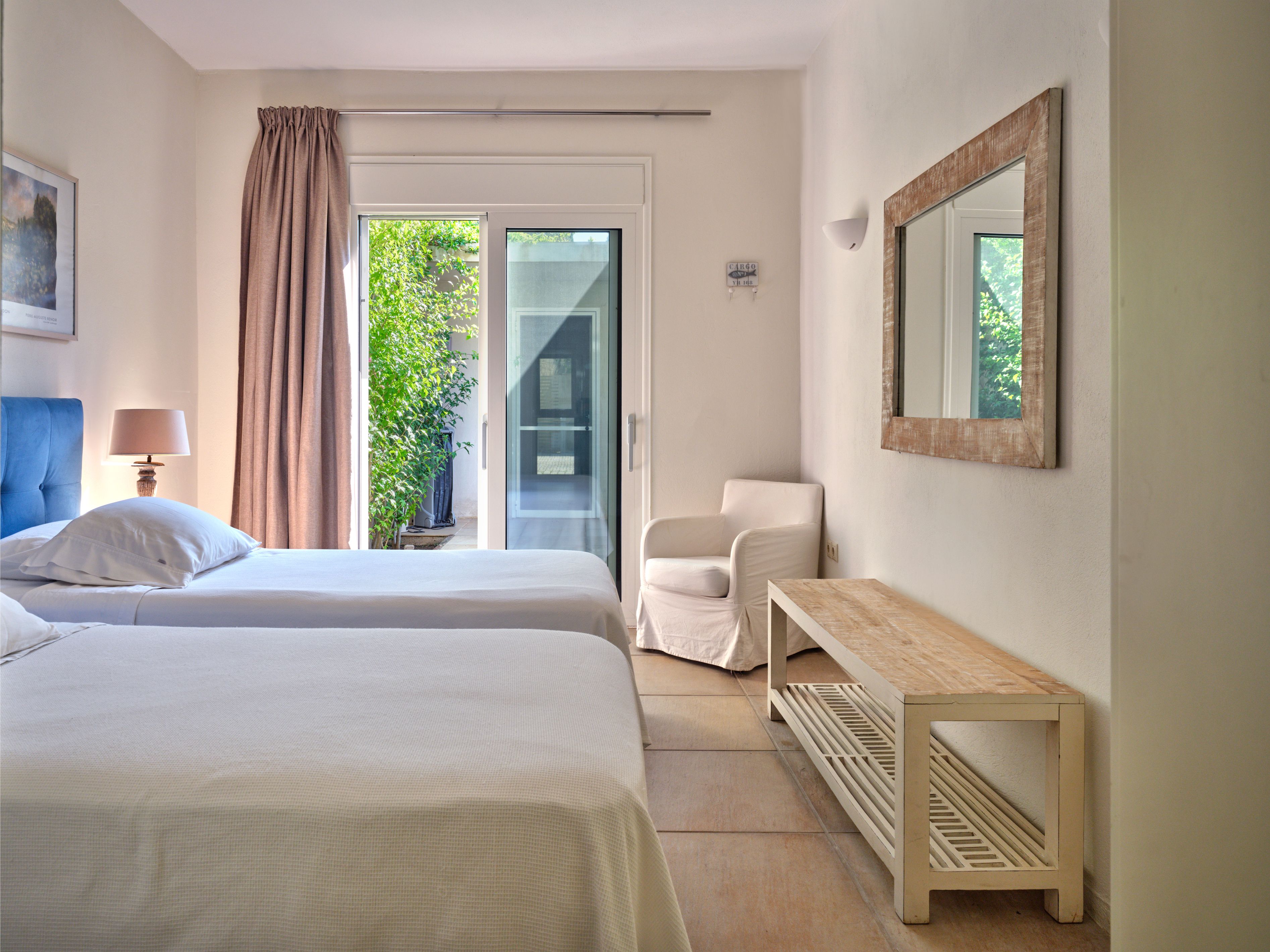The twin suite without a sea view